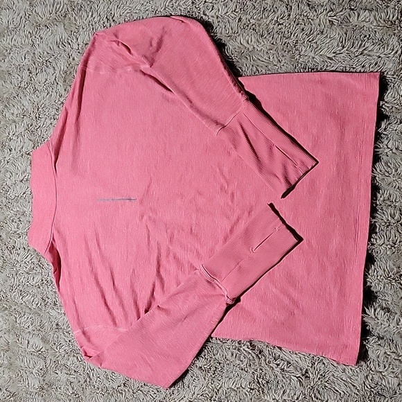 Nike Women's Pink Quarter-Zip Sweatshirt Thumbholes In The Sleeves Sz Small - Picture 3 of 3